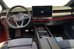 punainen Volkswagen ID.7 2025 kuva 7.
