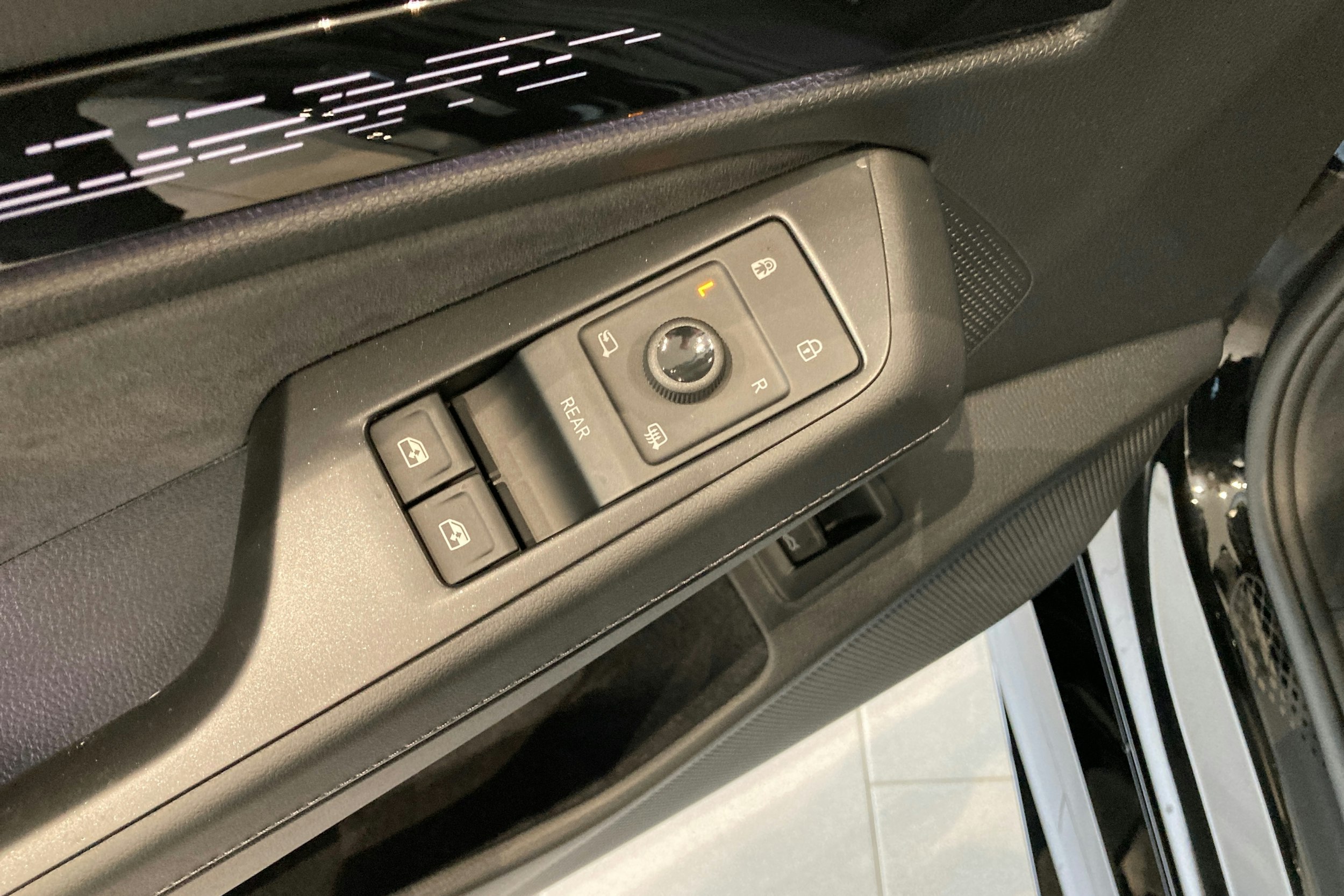 musta Volkswagen ID.7 2025 kuva 13.