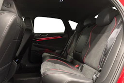 punainen Volkswagen ID.7 2025 kuva 8.