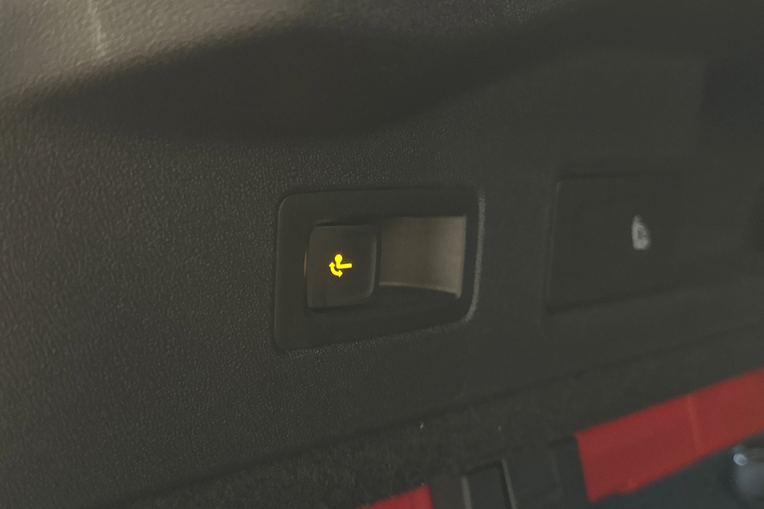 punainen Volkswagen ID.7 2025 kuva 13.