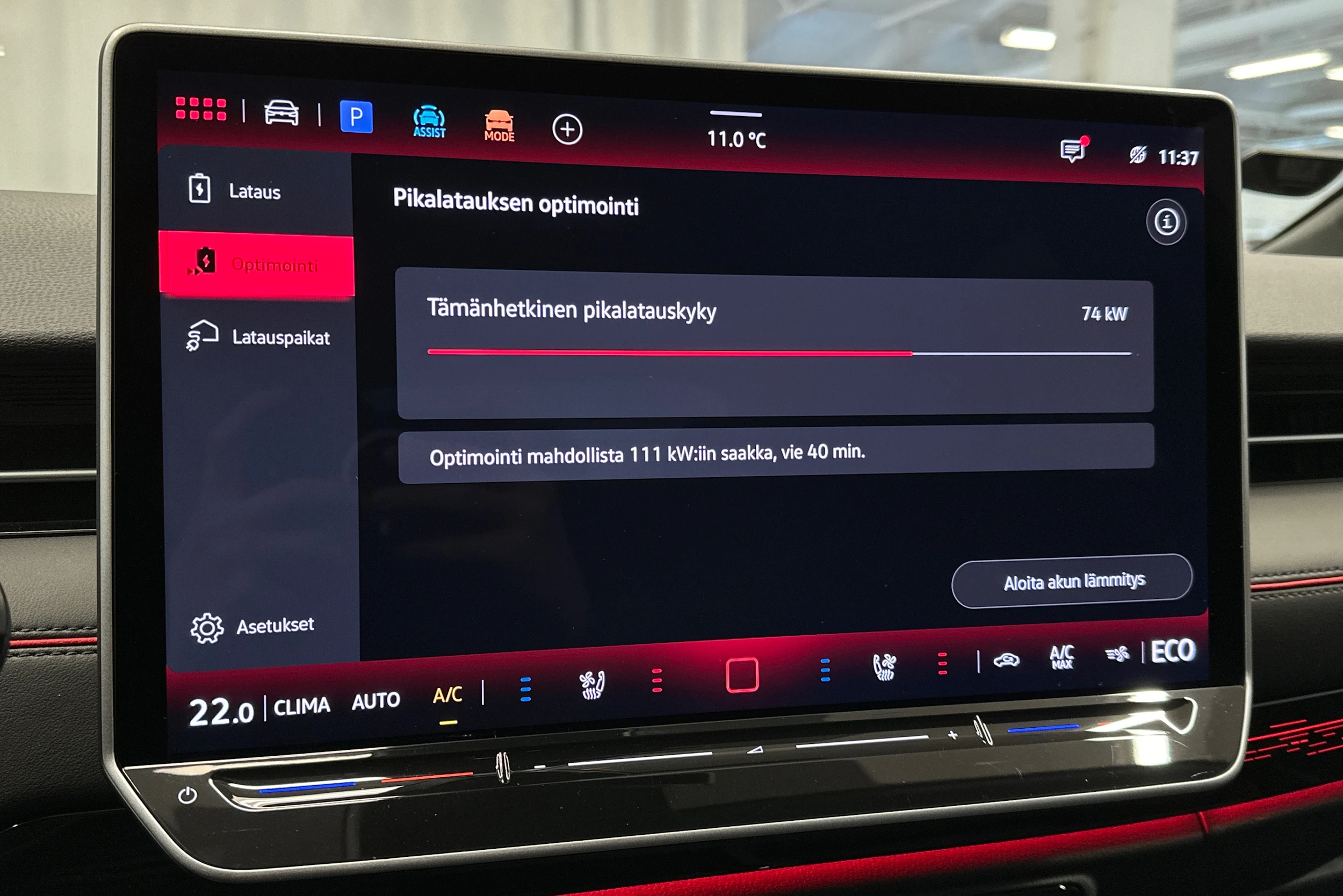punainen Volkswagen ID.7 2025 kuva 26.