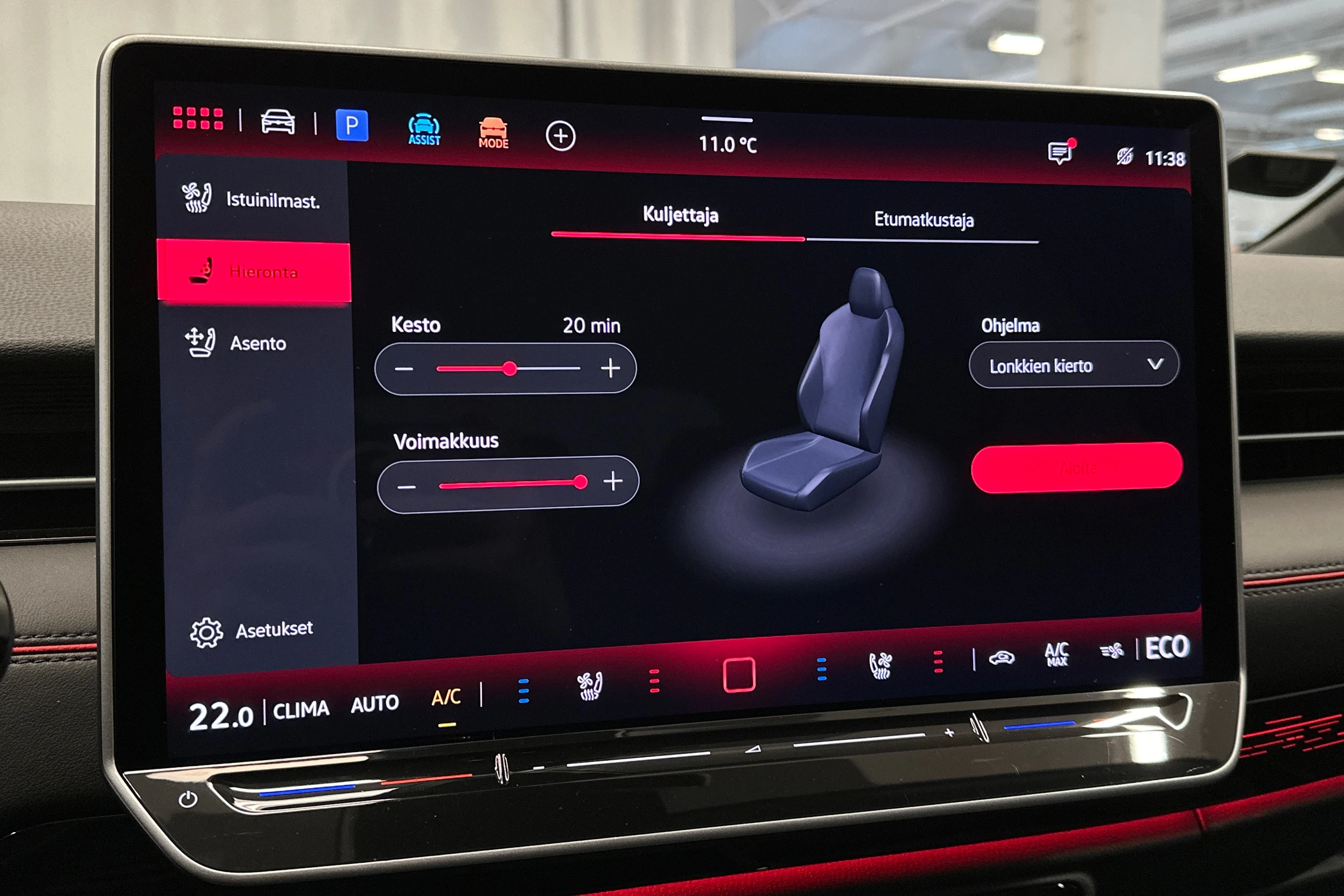 punainen Volkswagen ID.7 2025 kuva 32.