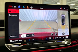 punainen Volkswagen ID.7 2025 kuva 33.