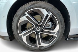 harmaa Volkswagen ID.7 2025 kuva 9.