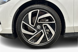 valkoinen Volkswagen ID.7 2025 kuva 11.