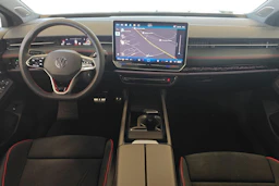 sininen Volkswagen ID.7 2025 kuva 9.