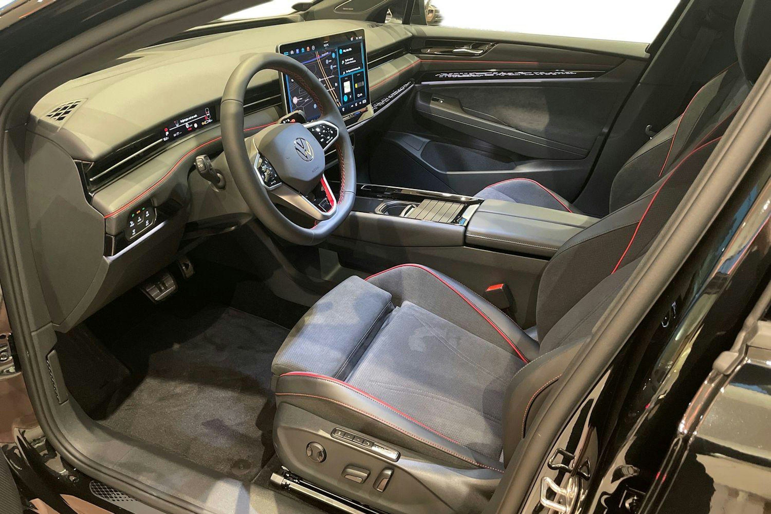 musta Volkswagen ID.7 2025 kuva 6.