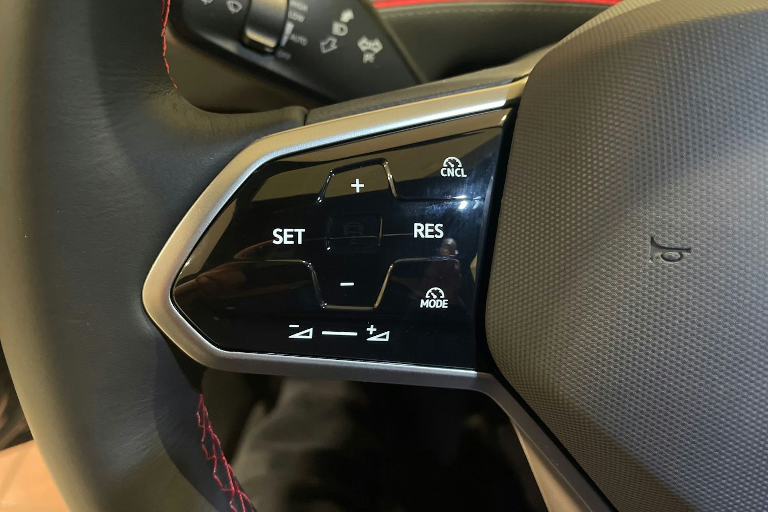 musta Volkswagen ID.7 2025 kuva 22.