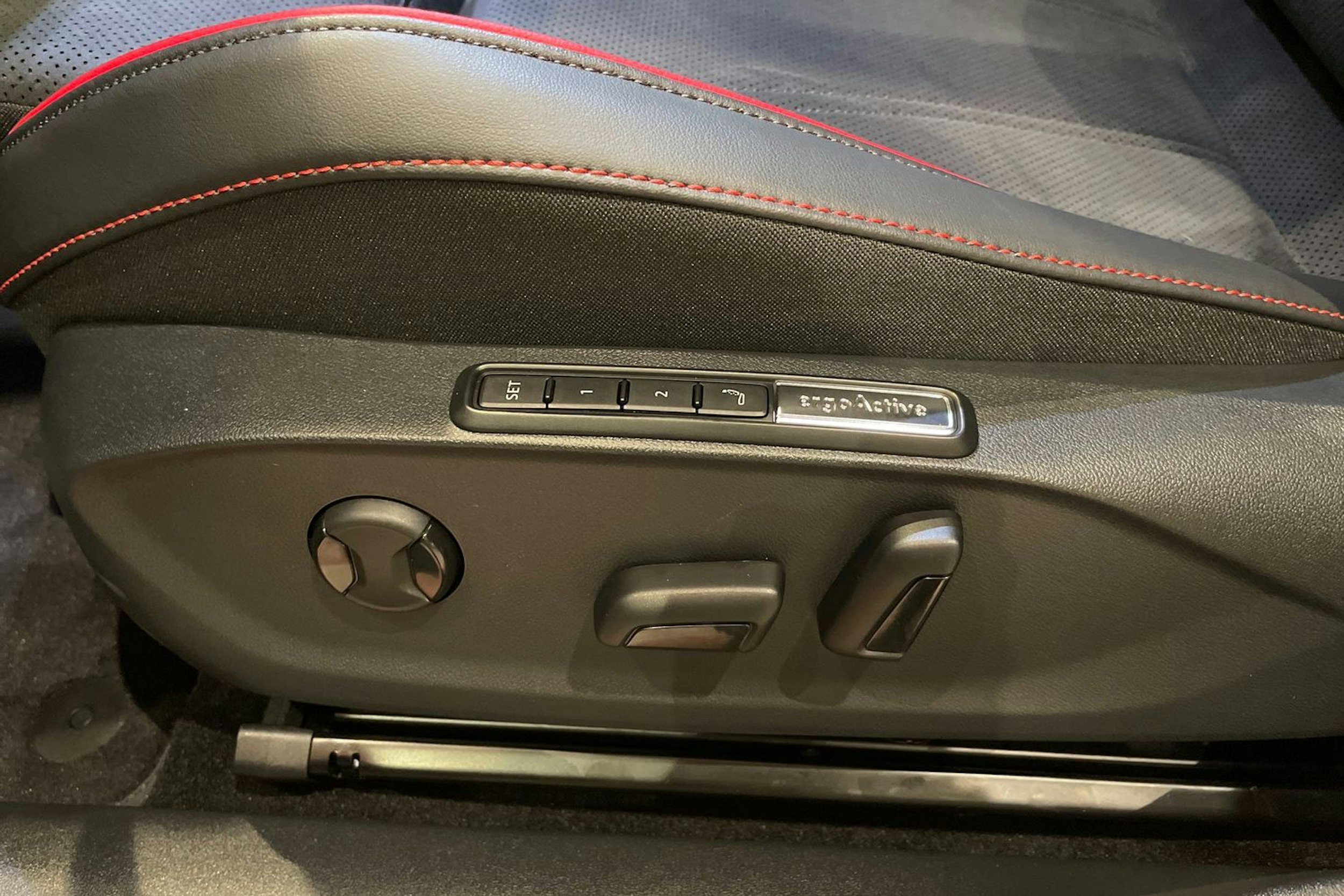 musta Volkswagen ID.7 2025 kuva 25.