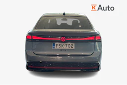 sininen Volkswagen ID.7 2025 kuva 3.