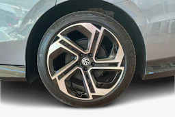 sininen Volkswagen ID.7 2025 kuva 9.