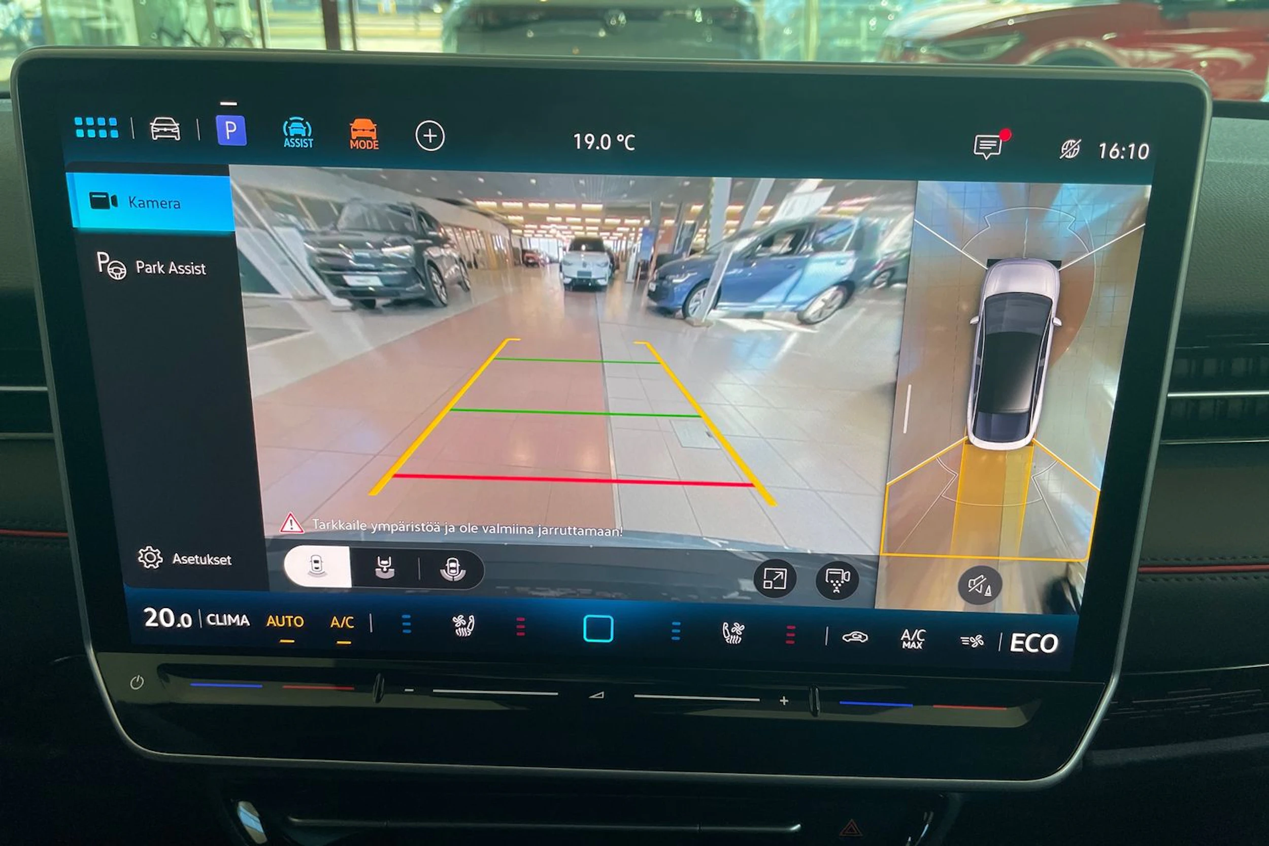 sininen Volkswagen ID.7 2025 kuva 12.