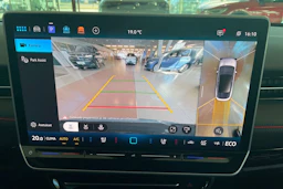 sininen Volkswagen ID.7 2025 kuva 12.