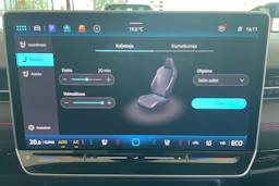 sininen Volkswagen ID.7 2025 kuva 16.