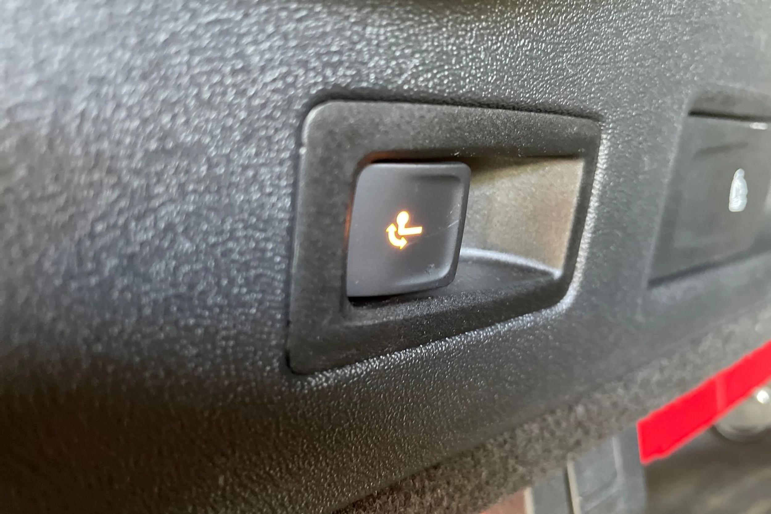 sininen Volkswagen ID.7 2025 kuva 18.