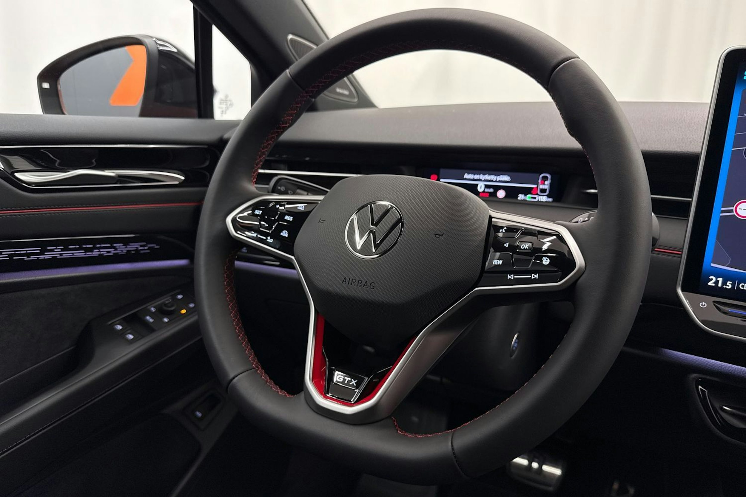 met. punainen Volkswagen ID.7 2025 kuva 10.