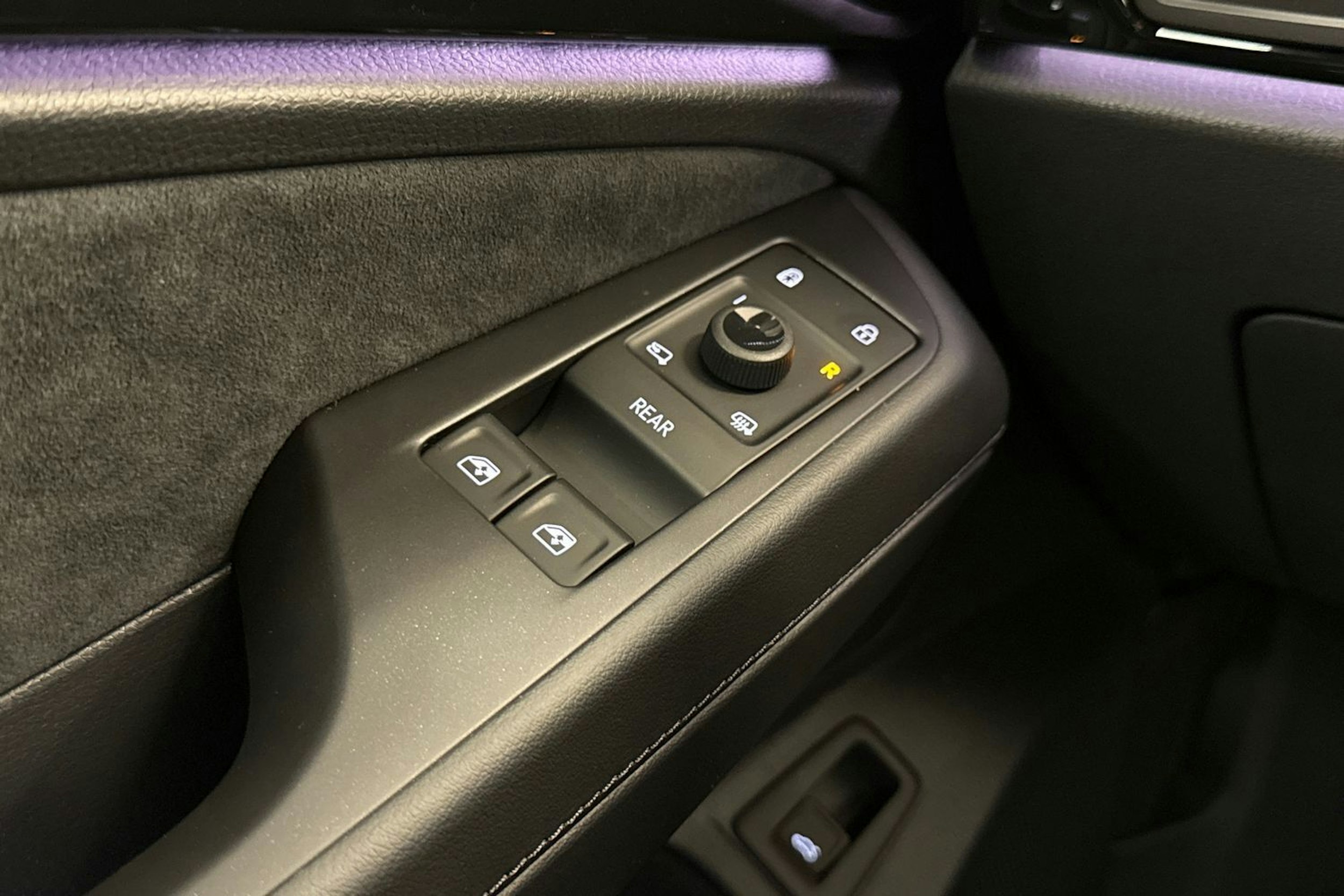 met. punainen Volkswagen ID.7 2025 kuva 14.