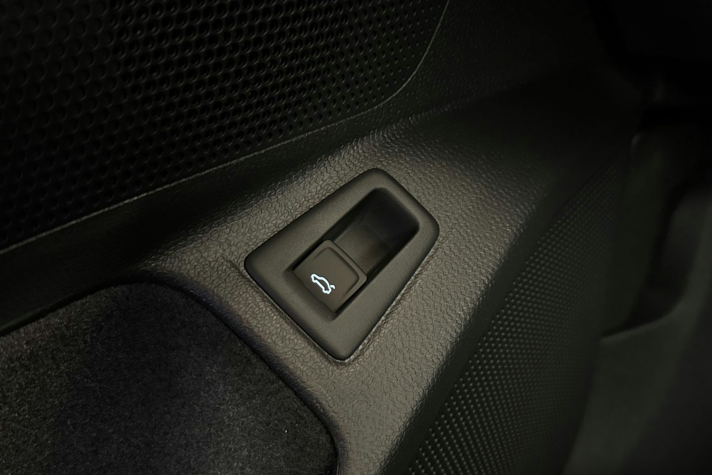 met. punainen Volkswagen ID.7 2025 kuva 15.