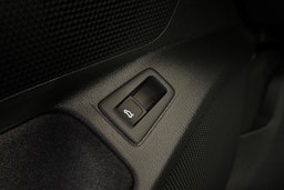 met. punainen Volkswagen ID.7 2025 kuva 15.