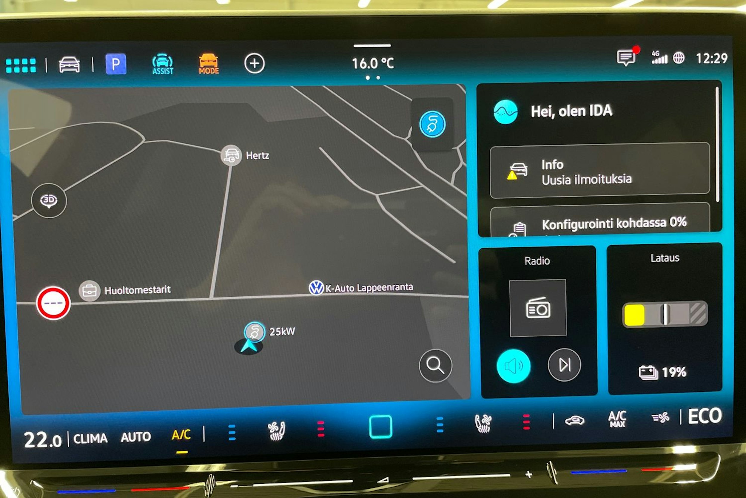 punainen Volkswagen ID.7 2025 kuva 12.