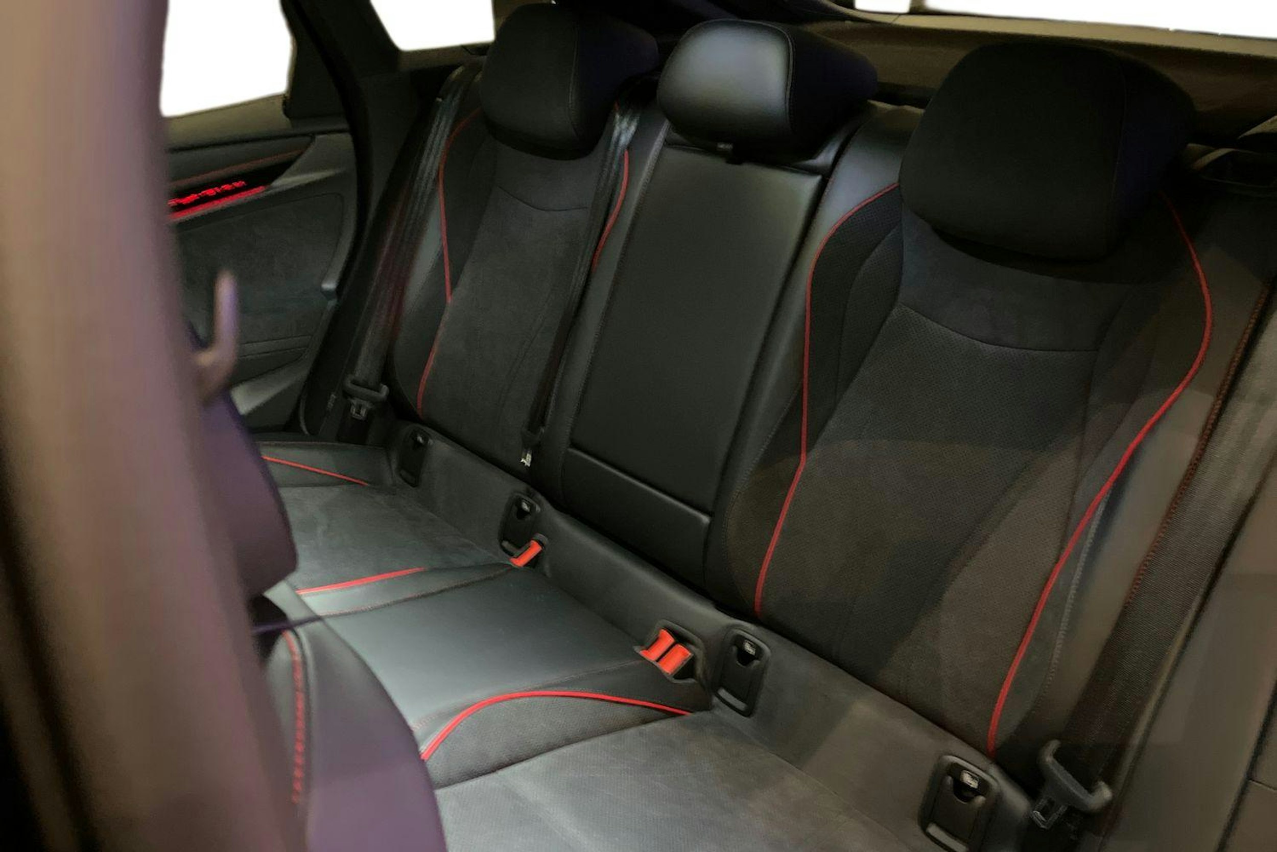 met. musta Volkswagen ID.7 2025 kuva 8.