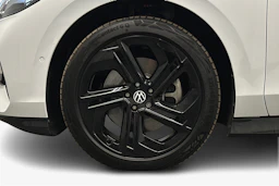 valkoinen Volkswagen ID.7 2025 kuva 12.