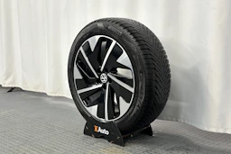 valkoinen Volkswagen ID.7 2025 kuva 13.