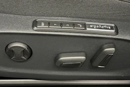 valkoinen Volkswagen ID.7 2025 kuva 20.