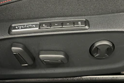 valkoinen Volkswagen ID.7 2025 kuva 21.