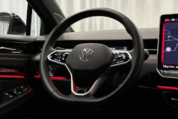 valkoinen Volkswagen ID.7 2025 kuva 22.