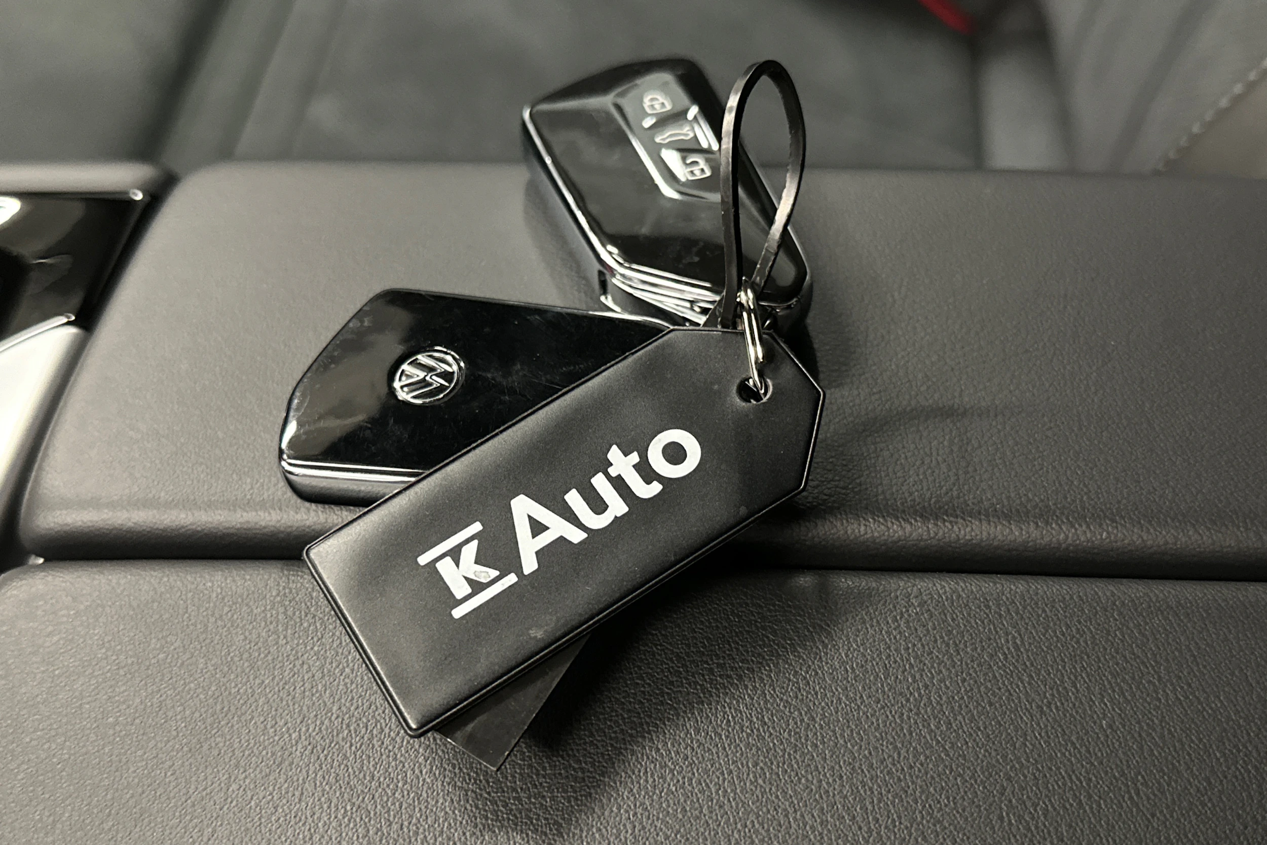 valkoinen Volkswagen ID.7 2025 kuva 40.