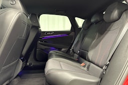 punainen Volkswagen ID.7 2025 kuva 23.
