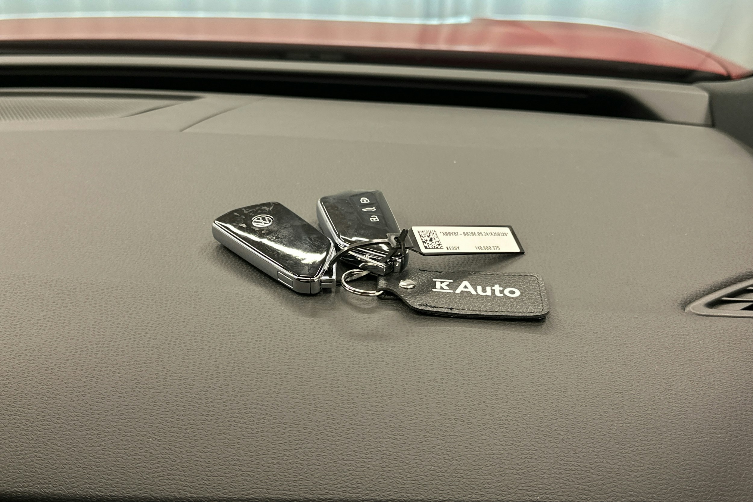 punainen Volkswagen ID.7 2025 kuva 29.
