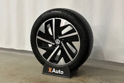 musta Volkswagen ID.7 2025 kuva 10.