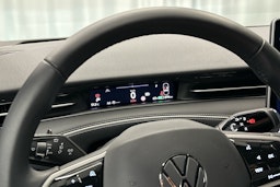 sininen Volkswagen ID.7 2025 kuva 11.