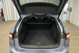 sininen Volkswagen ID.7 2025 kuva 29.