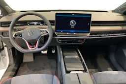 valkoinen Volkswagen ID.7 2025 kuva 7.