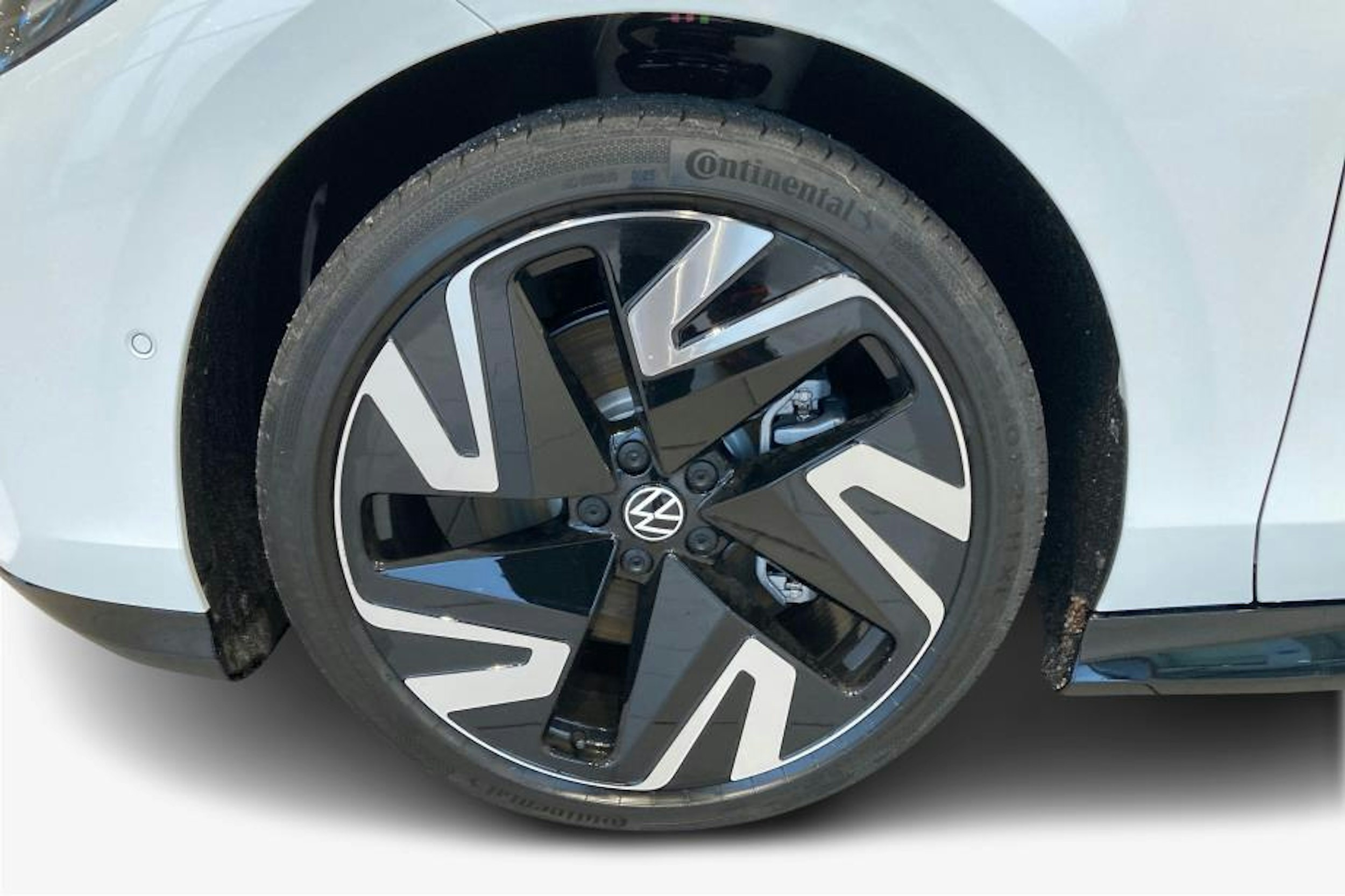 valkoinen Volkswagen ID.7 2025 kuva 9.