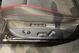 valkoinen Volkswagen ID.7 2025 kuva 12.