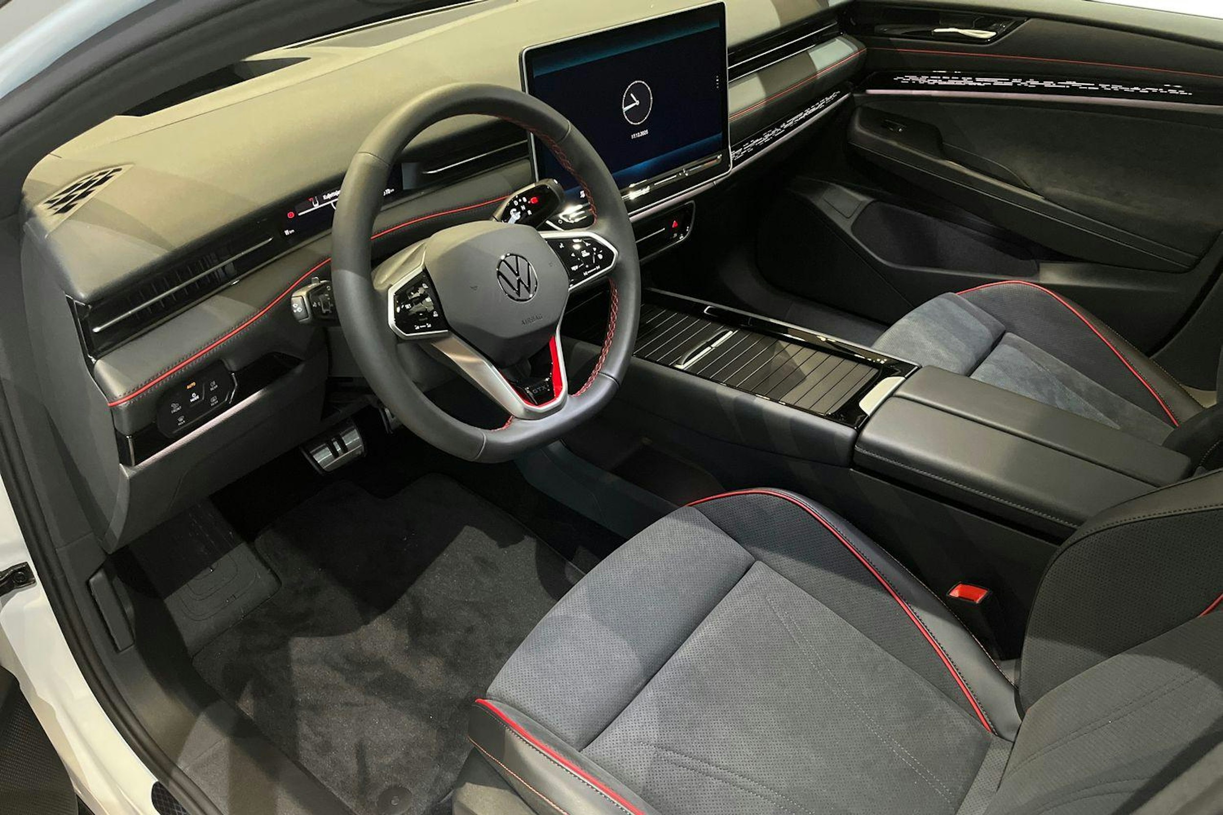 valkoinen Volkswagen ID.7 2025 kuva 6.