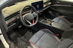 valkoinen Volkswagen ID.7 2025 kuva 6.