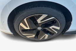 valkoinen Volkswagen ID.7 2025 kuva 9.