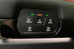 valkoinen Volkswagen ID.7 2025 kuva 16.