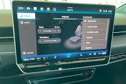 sininen Volkswagen ID.7 2025 kuva 11.