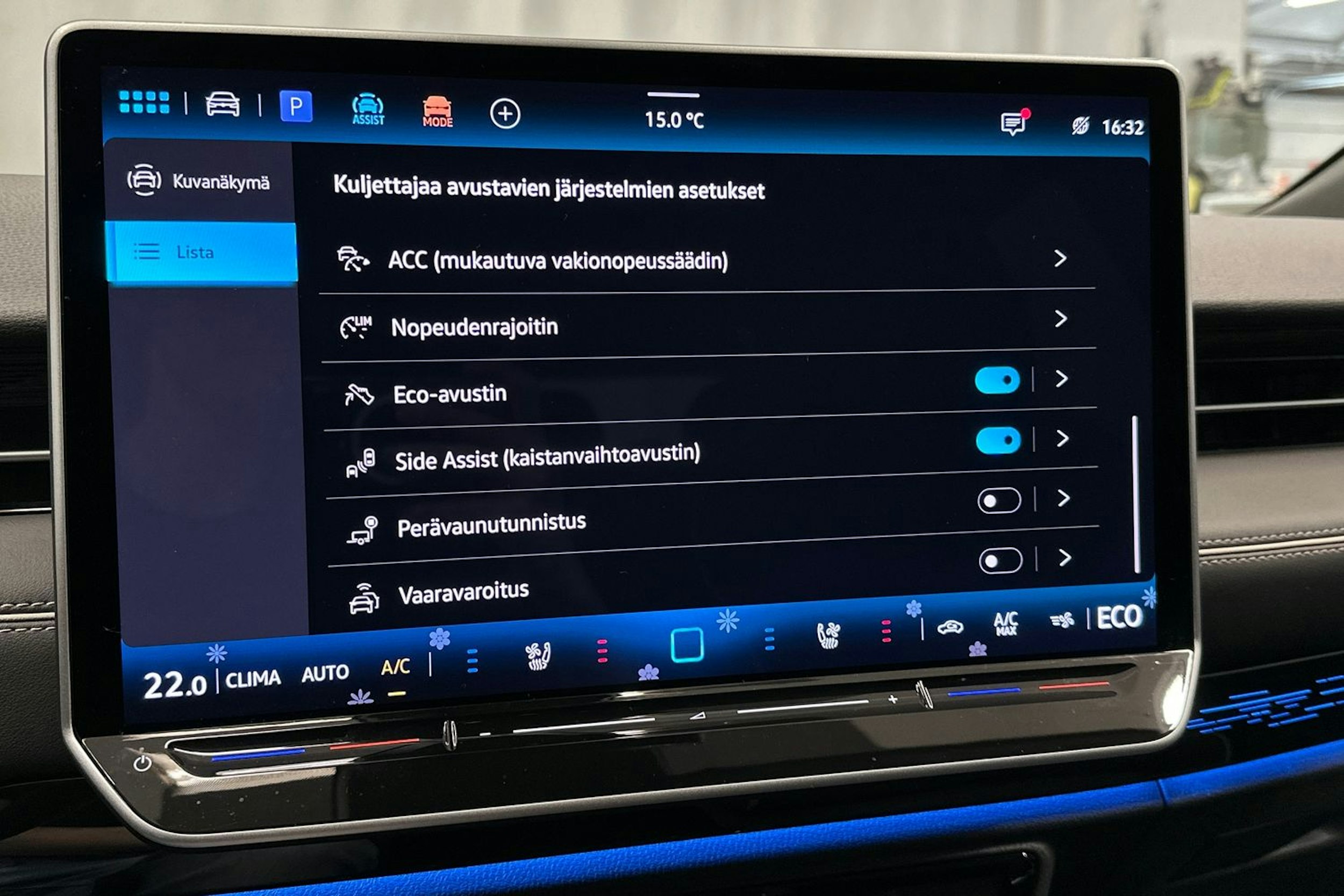 harmaa Volkswagen ID.7 2025 kuva 31.