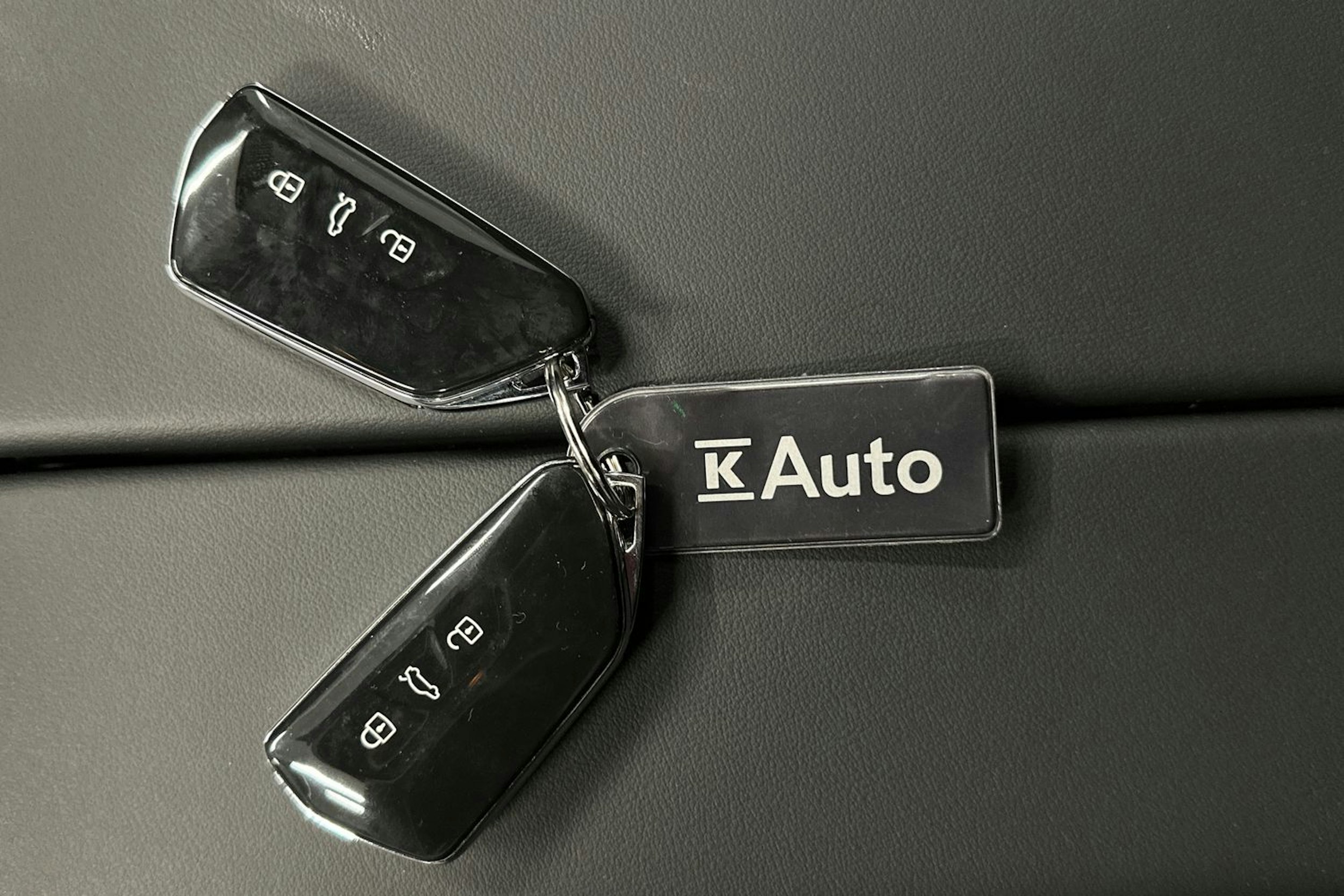 harmaa Volkswagen ID.7 2025 kuva 37.
