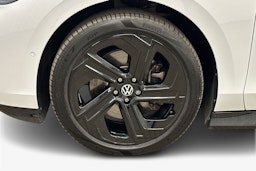 valkoinen Volkswagen ID.7 2025 kuva 11.