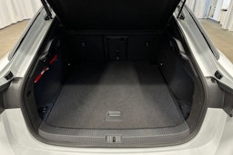 valkoinen Volkswagen ID.7 2025 kuva 14.