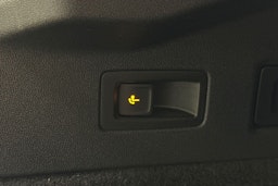 valkoinen Volkswagen ID.7 2025 kuva 15.