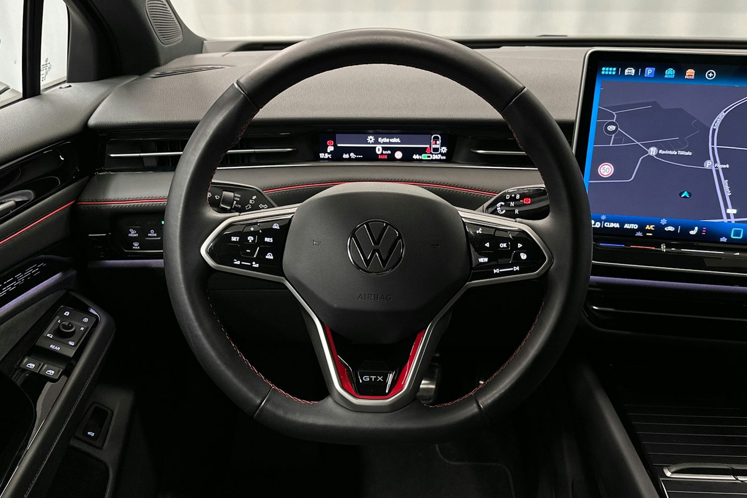 valkoinen Volkswagen ID.7 2025 kuva 17.